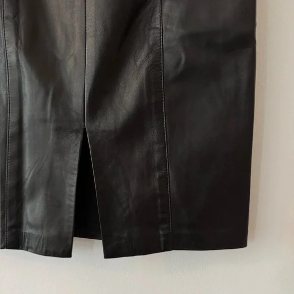 Pre-Loved DANIER Genuine Pencil Black Leather Skirt - Size 4 US - Picture 10 of 16
